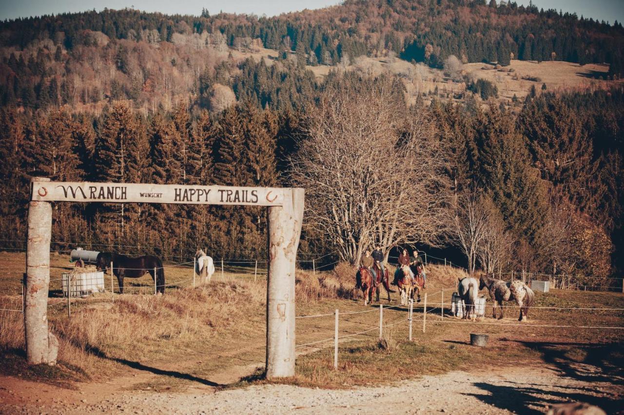 Landhotel Zum Matthiasl Bischofsreut ภายนอก รูปภาพ