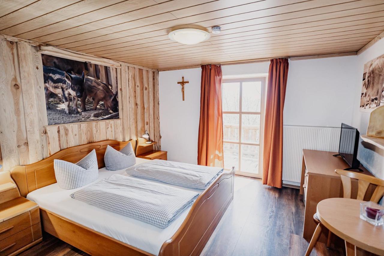 Landhotel Zum Matthiasl Bischofsreut ภายนอก รูปภาพ