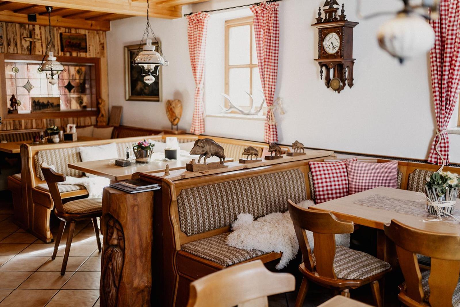 Landhotel Zum Matthiasl Bischofsreut ภายนอก รูปภาพ