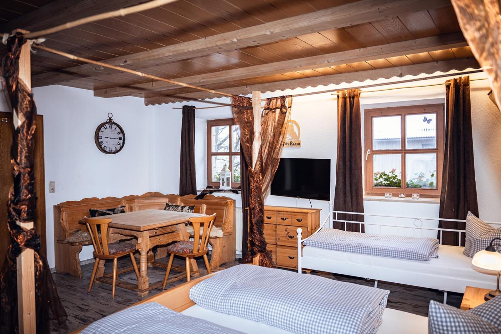 Landhotel Zum Matthiasl Bischofsreut ภายนอก รูปภาพ