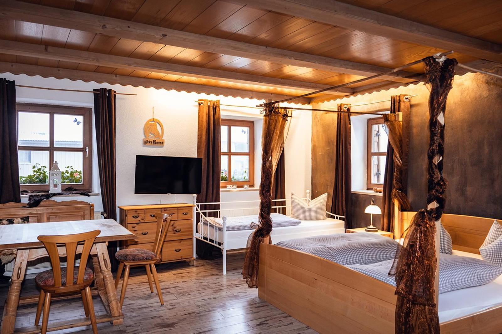 Landhotel Zum Matthiasl Bischofsreut ภายนอก รูปภาพ