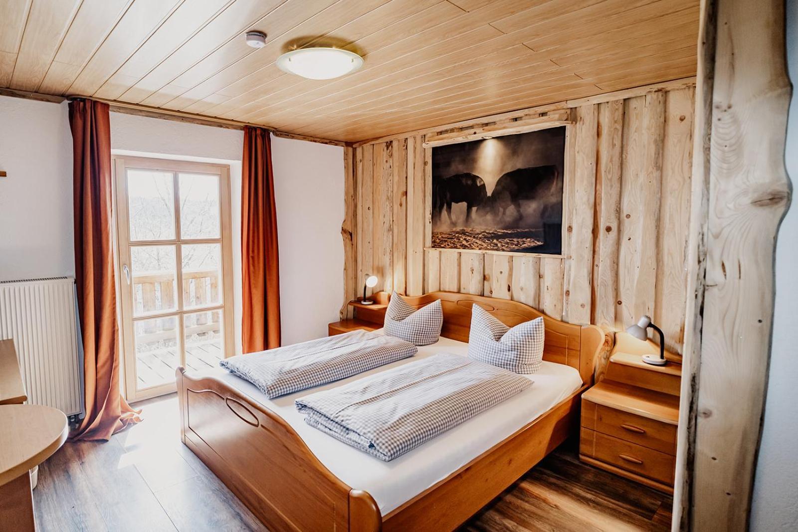 Landhotel Zum Matthiasl Bischofsreut ภายนอก รูปภาพ